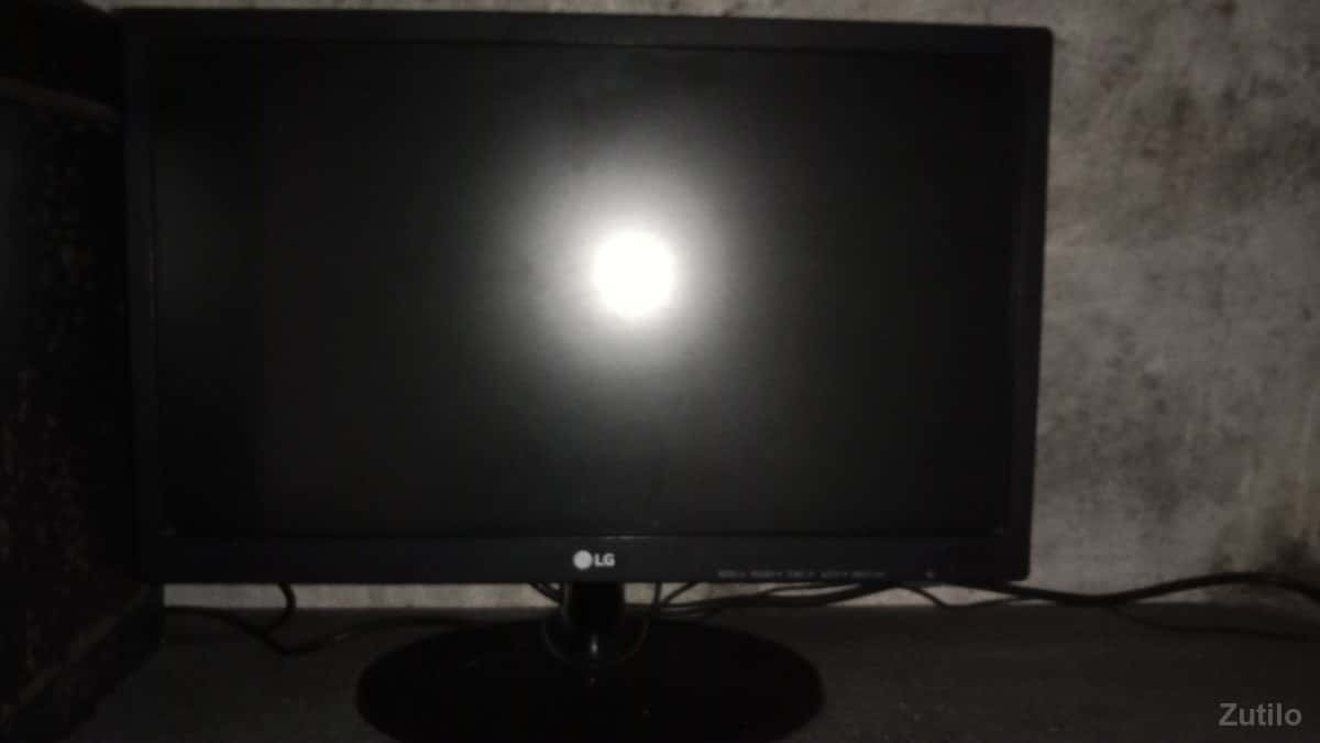 કોમ્પ્યુટર કોમ્પ્યુટર