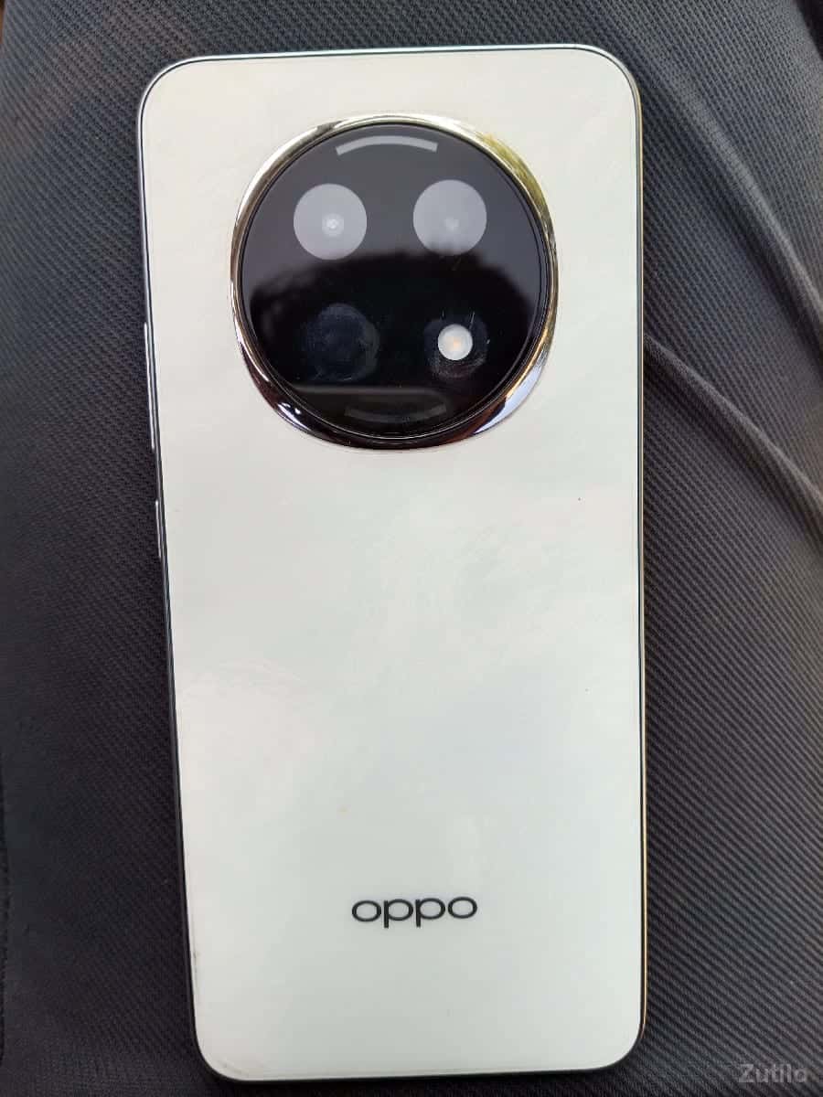 મોબાઈલ વેચવા કોણ છે OPPO F29 per મોબાઈલ વેચવા કોણ છે OPPO F29 per