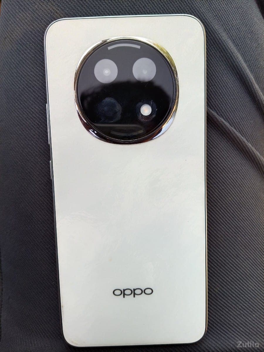 મોબાઈલ વેચવા કોણ છે OPPO F29 per