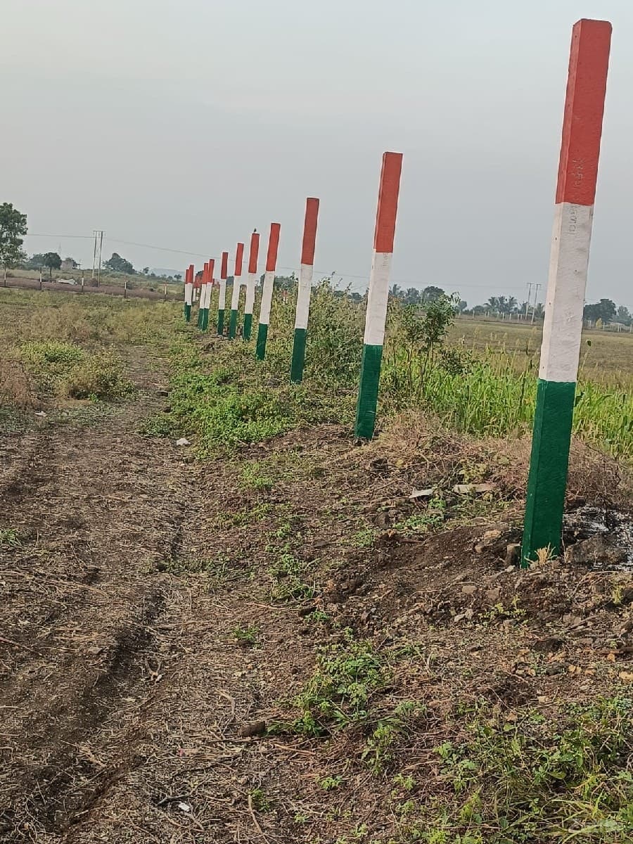 જમીન વેચવાની છે. 97251 23283