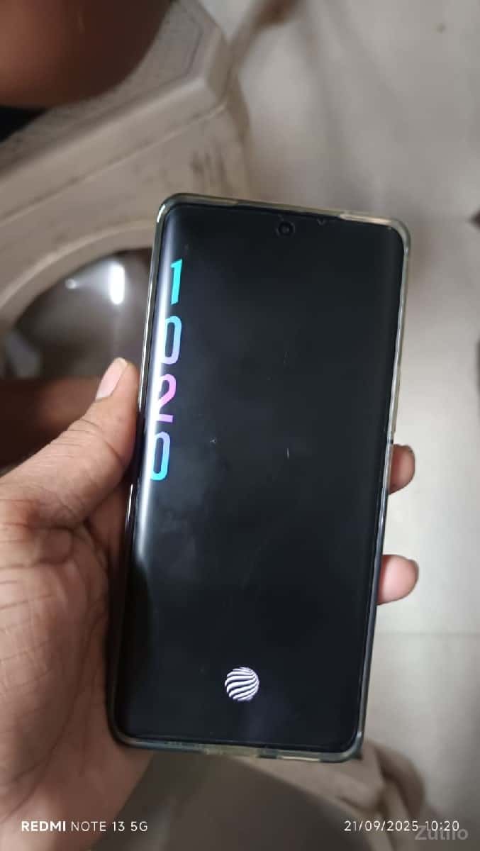 V25 pro curve display V25 pro curve display