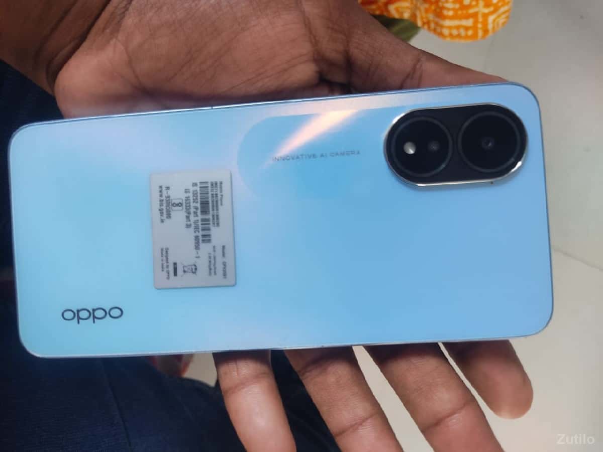 oppo A 18 મોબાઈલ છે oppo A 18 મોબાઈલ છે