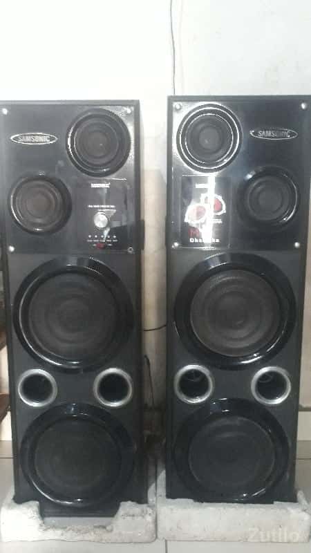 DJ
Samsung speaker DJ
Samsung speaker