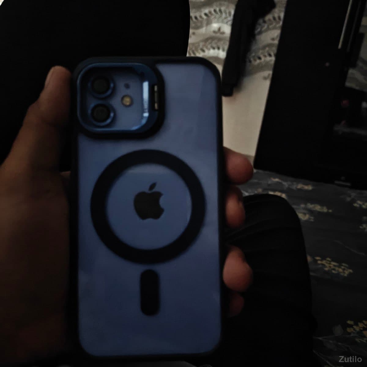 iPhone 12 - Mobile Phones - Una - Image 1