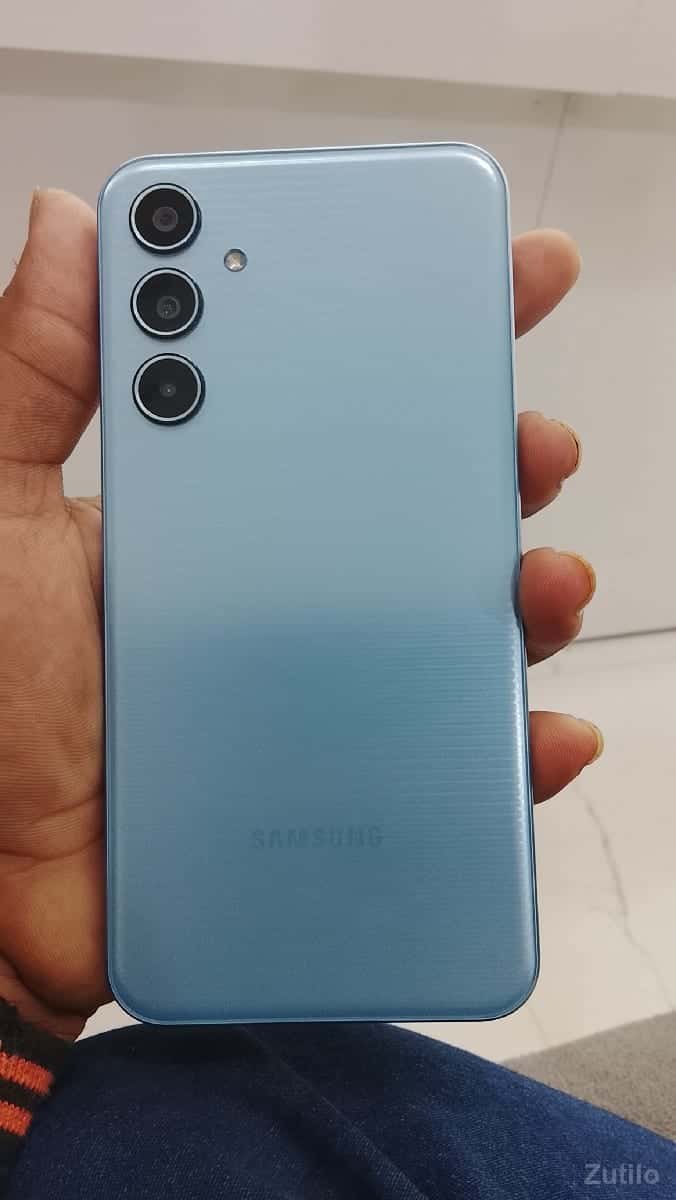 Samsung galaxy A35 વેચવાનો છે Samsung galaxy A35 વેચવાનો છે