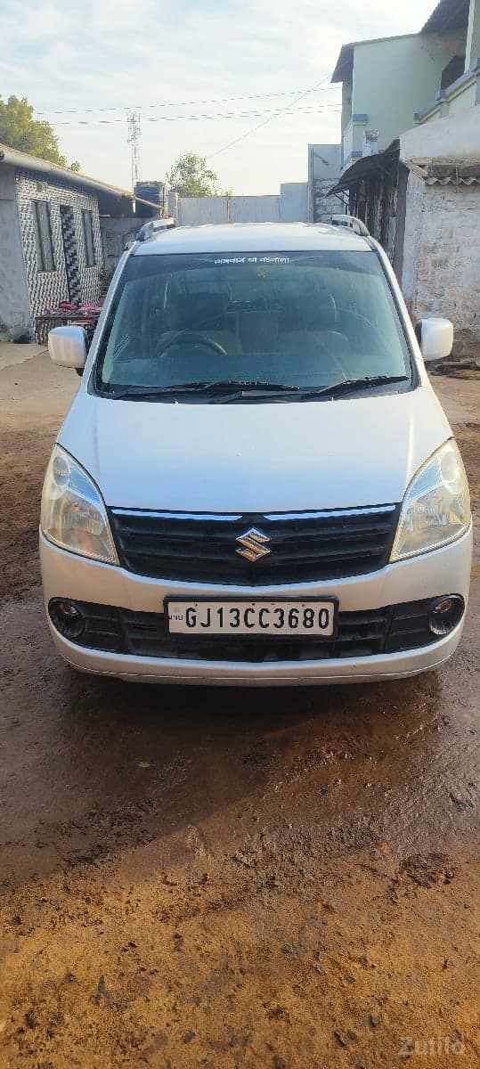 ગાડી વેચવાની છે