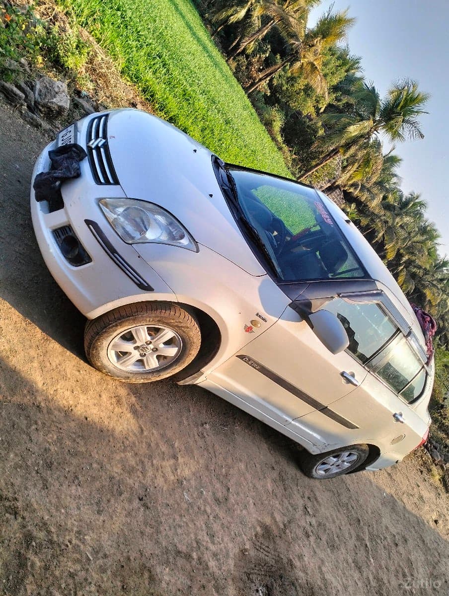 ફોર વ્હીલ વેચવાની છે