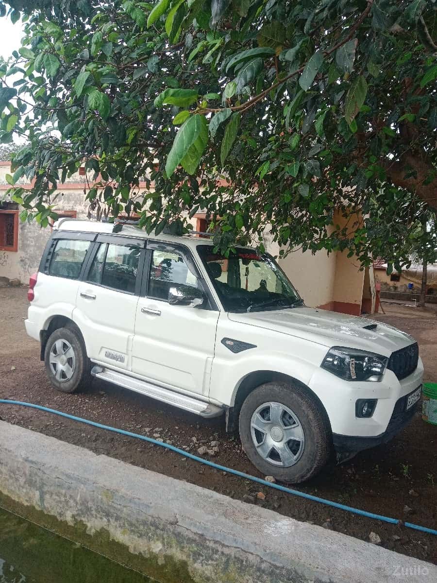 આ ગાડી વેચવાની છે આ ગાડી વેચવાની છે