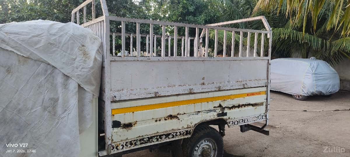 ખાલી ઠાઠું ખાલી ઠાઠું