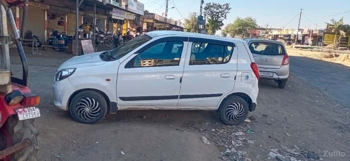 Alto 800
petrol CNG
second owne Alto 800
petrol CNG
second owne