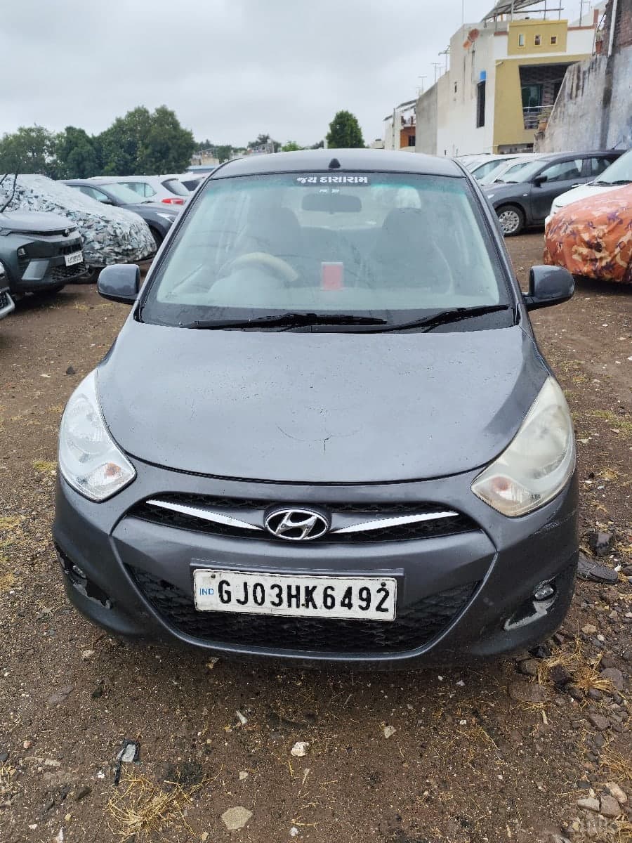 I 10 Sportz Car Vechvani chhe