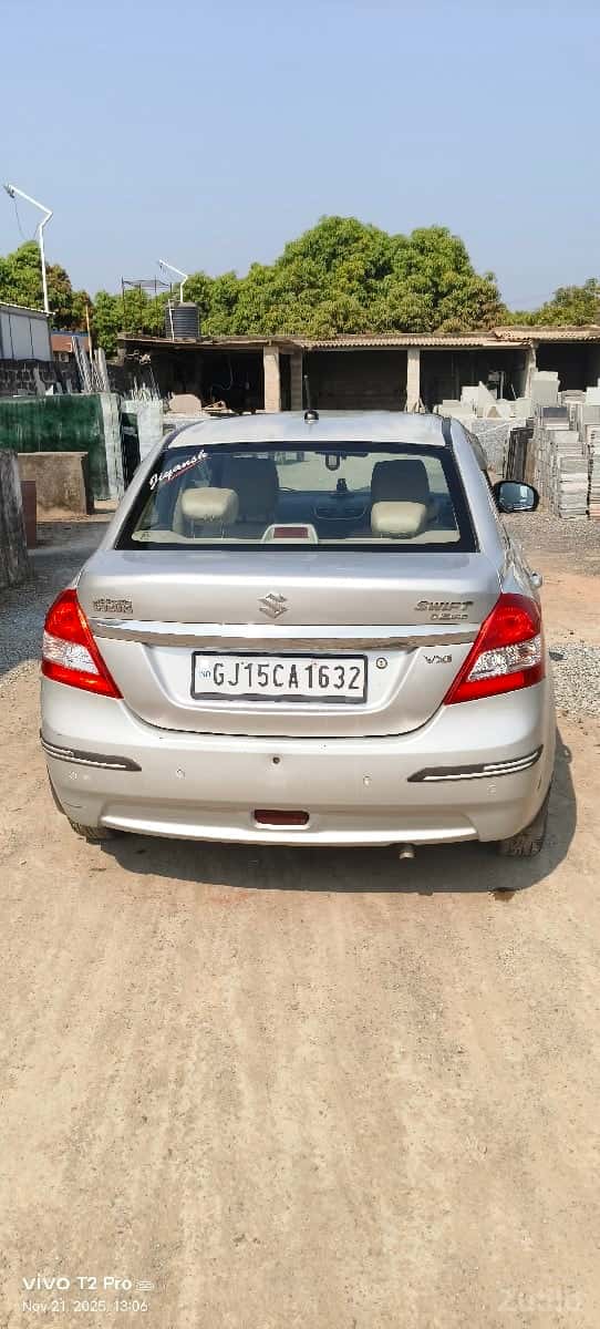 ફોર વ્હીલ-કાર વેચવાની છે ફોર વ્હીલ-કાર વેચવાની છે