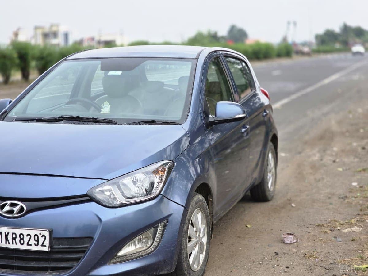 Hyundai i20 sports petrol cng