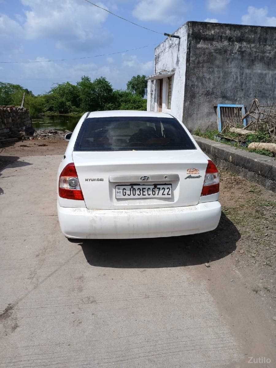 વેચવાની છે