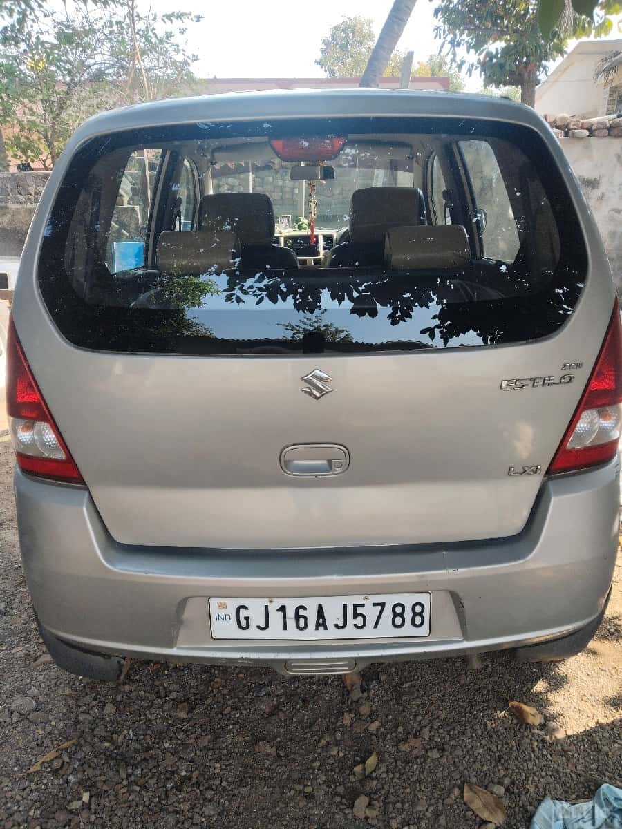 ફોર વ્હીલર વેચવાની છે.. ફોર વ્હીલર વેચવાની છે..