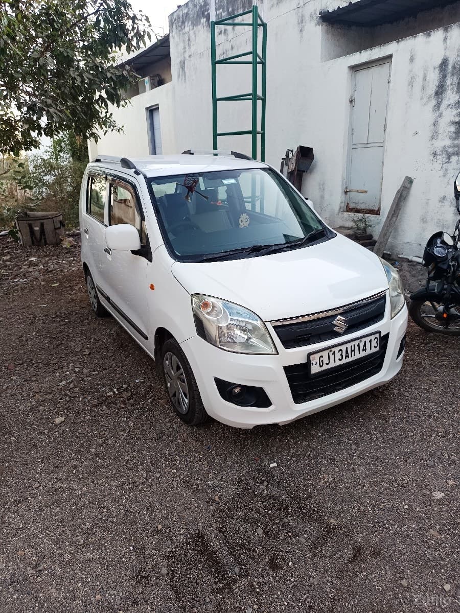 વેગેનાર કાર વેચવાની છે.