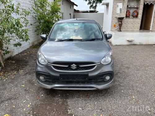 ફોરવિલ વેચવાની છે ફોરવિલ વેચવાની છે