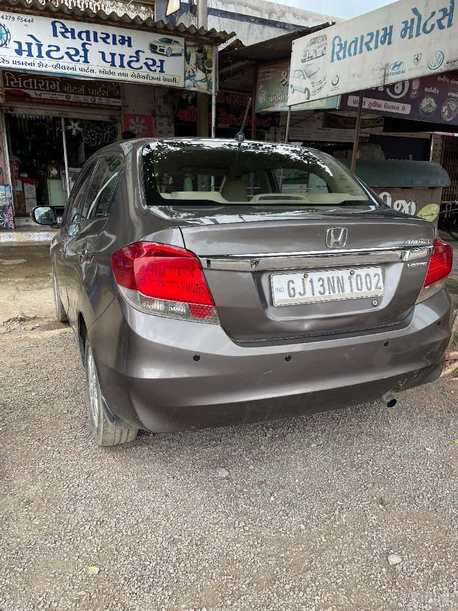 Honda Amaze વેચવાની છે. Honda Amaze વેચવાની છે.