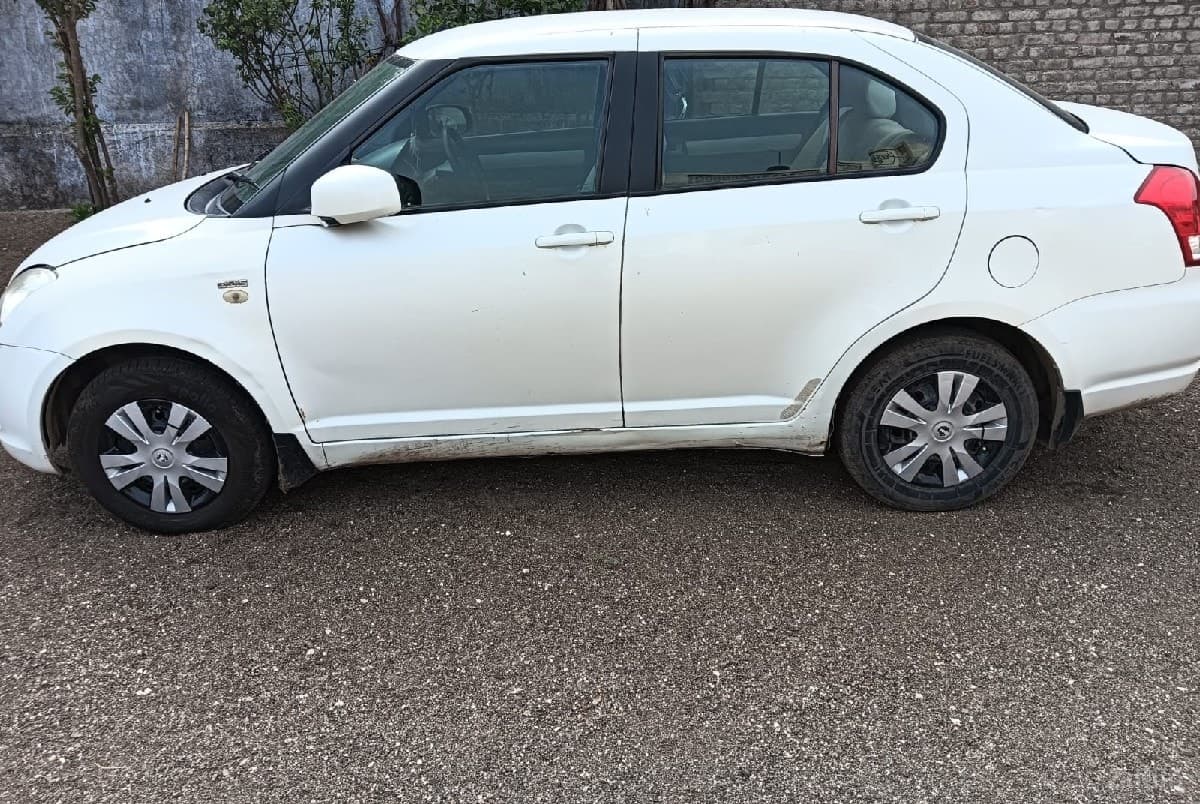 સ્વિફ્ટ ડિઝાયર ફોરવિલ