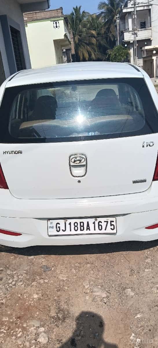 મોડલ ૨૦૧૨ મોડલ ૨૦૧૨