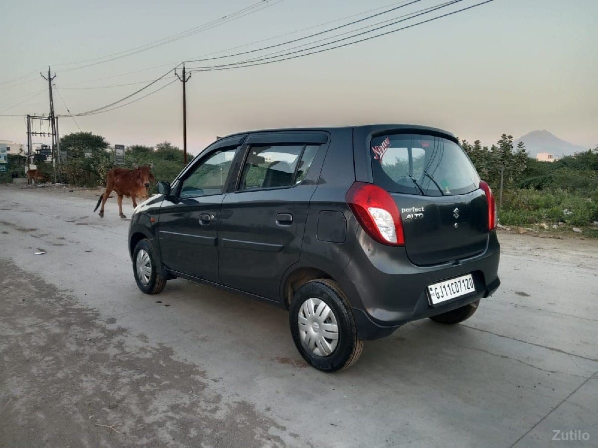 ફોર વિલર વેચવાની છે.