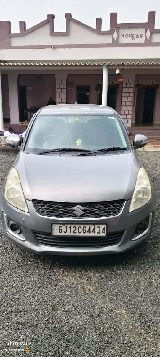 ગાડી વેચવાની છે ગાડી વેચવાની છે