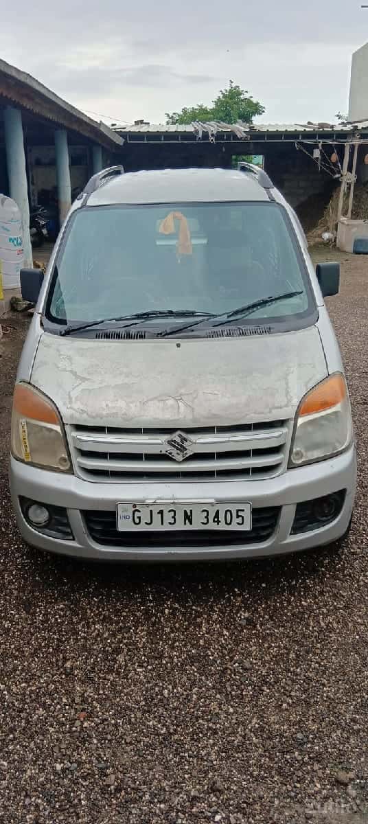 ગાડી વેચવાની છે ગાડી વેચવાની છે