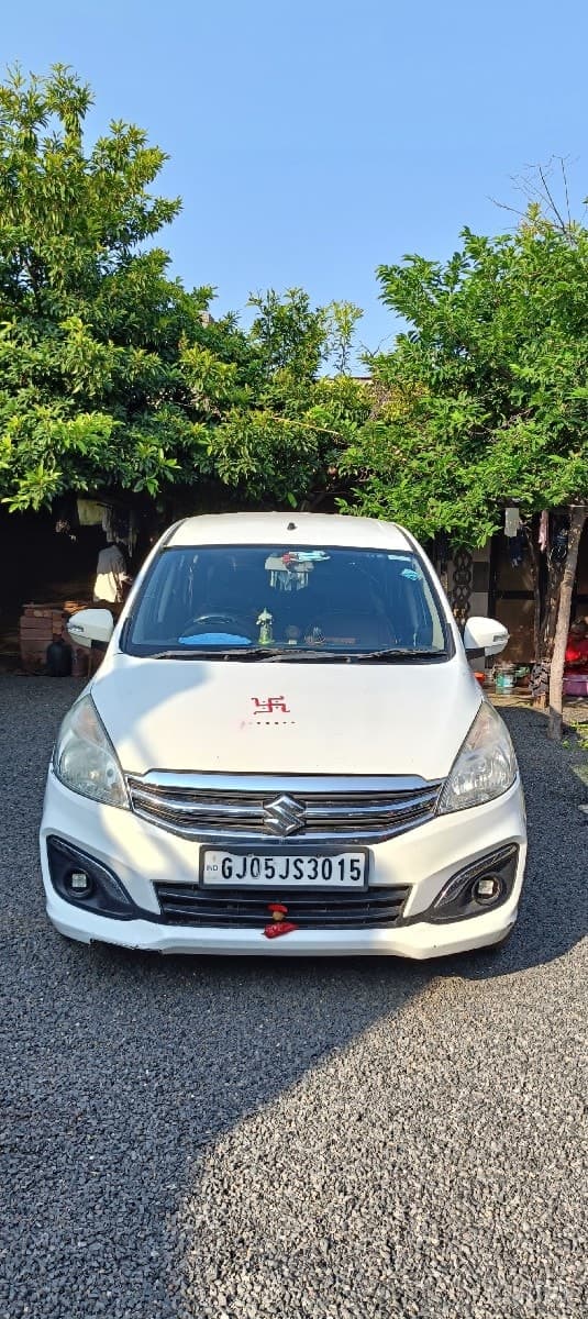 ફોર વ્હીલ-કાર વેચવાની છે