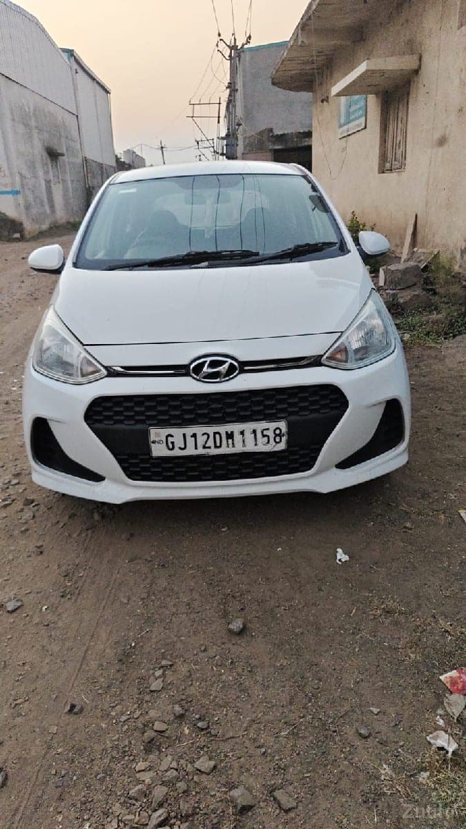 Grand i10, 1 owner, Petrol+cng