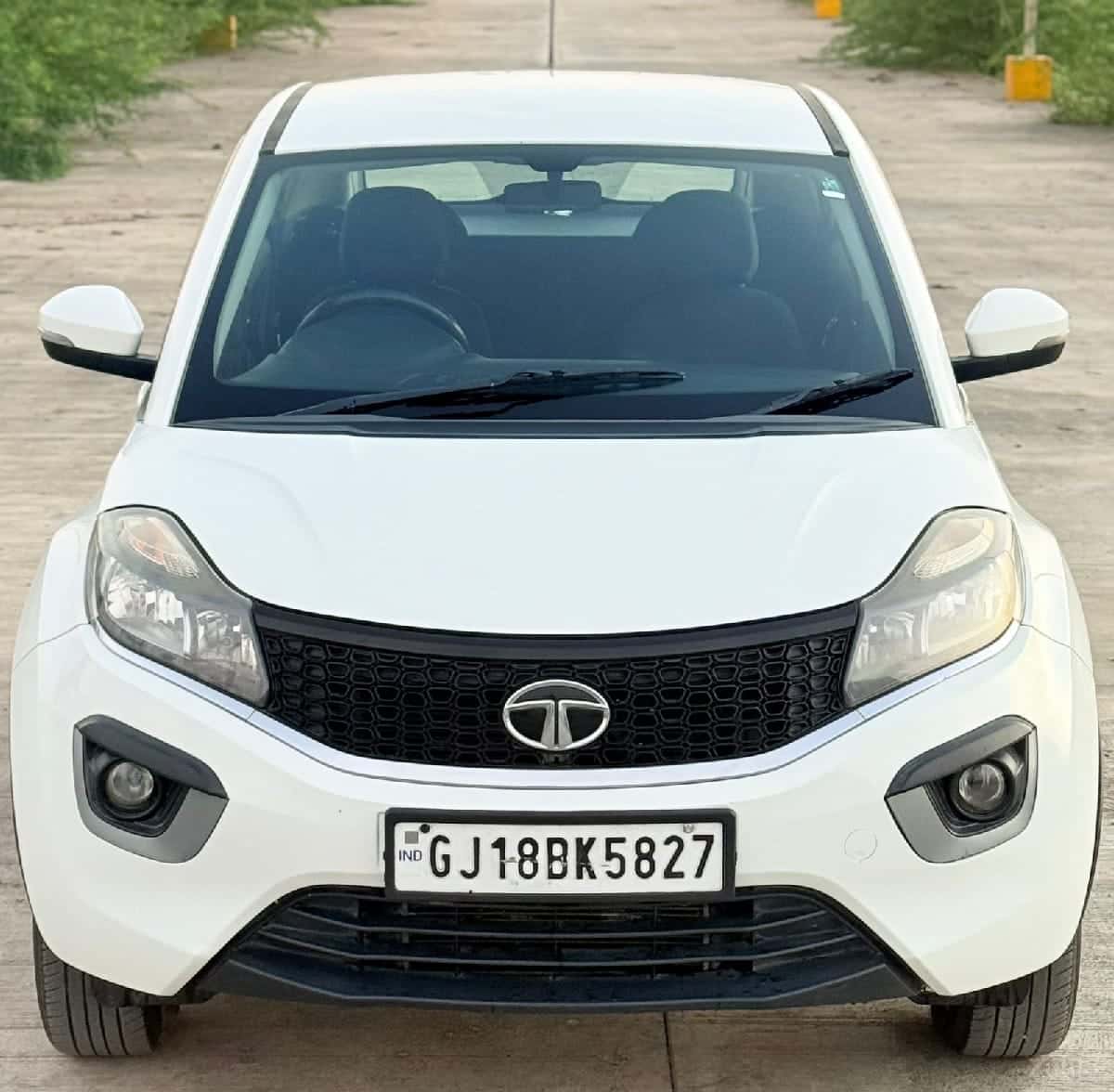 Tata Nexon Xm Petrol Tata Nexon Xm Petrol