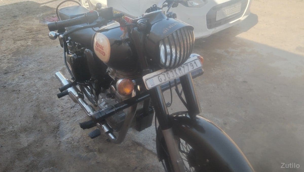 રોયલ બુલેટ દેવાનો છે કોઈ બી ફોરવીલ