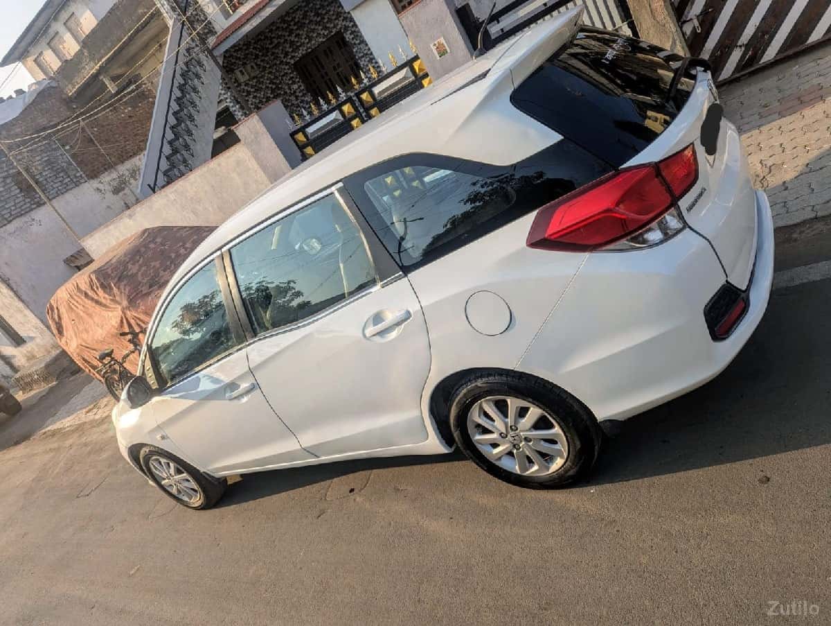 Honda mobilio diesel 1st owner Honda mobilio diesel 1st owner