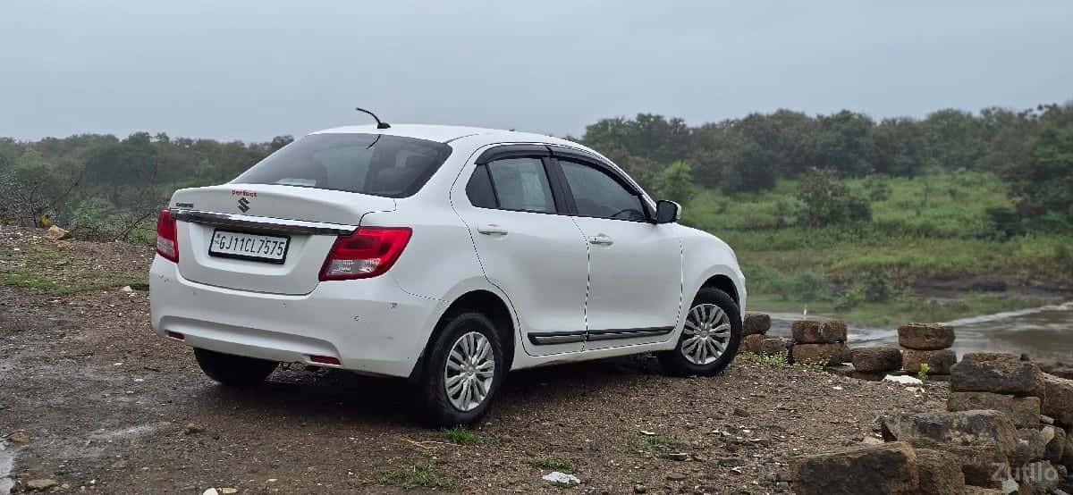 વેચવાની છે વેચવાની છે