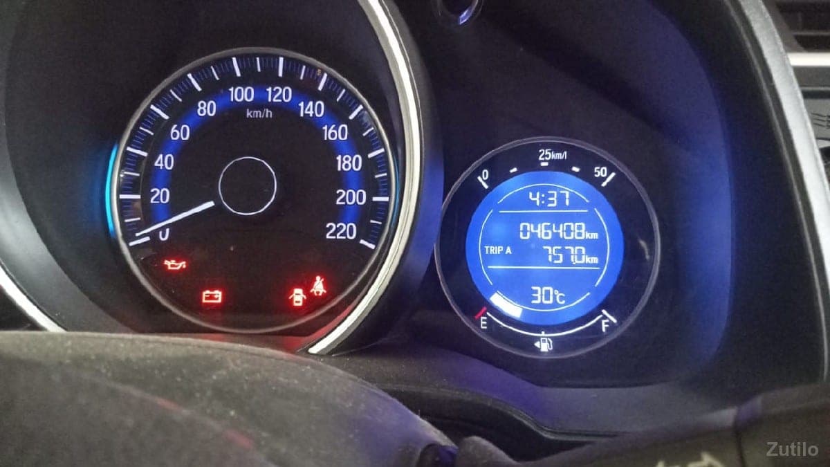 Honda wrv tip top condition dealer