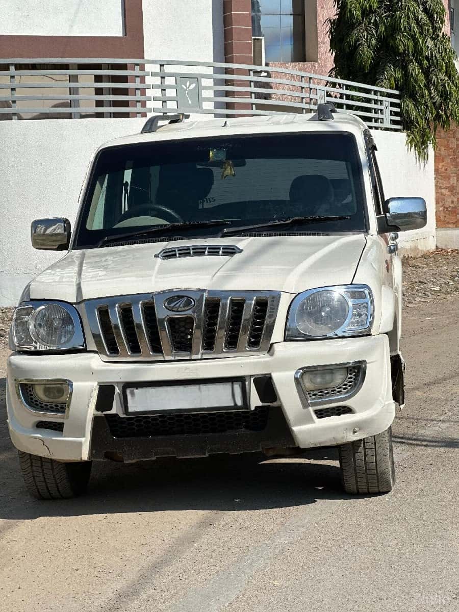 મહિન્દ્રા scorpio મહિન્દ્રા scorpio