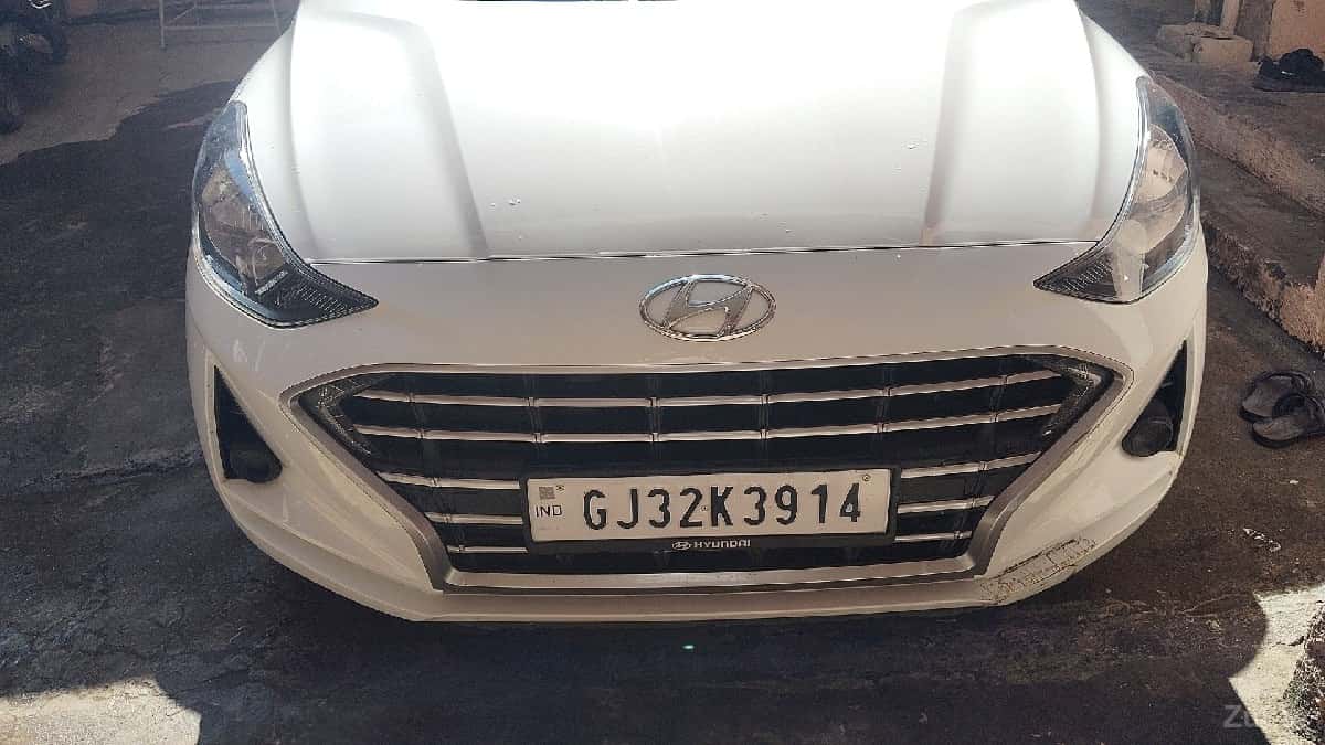 i 10 નીયોશ વેચવાની છે i 10 નીયોશ વેચવાની છે