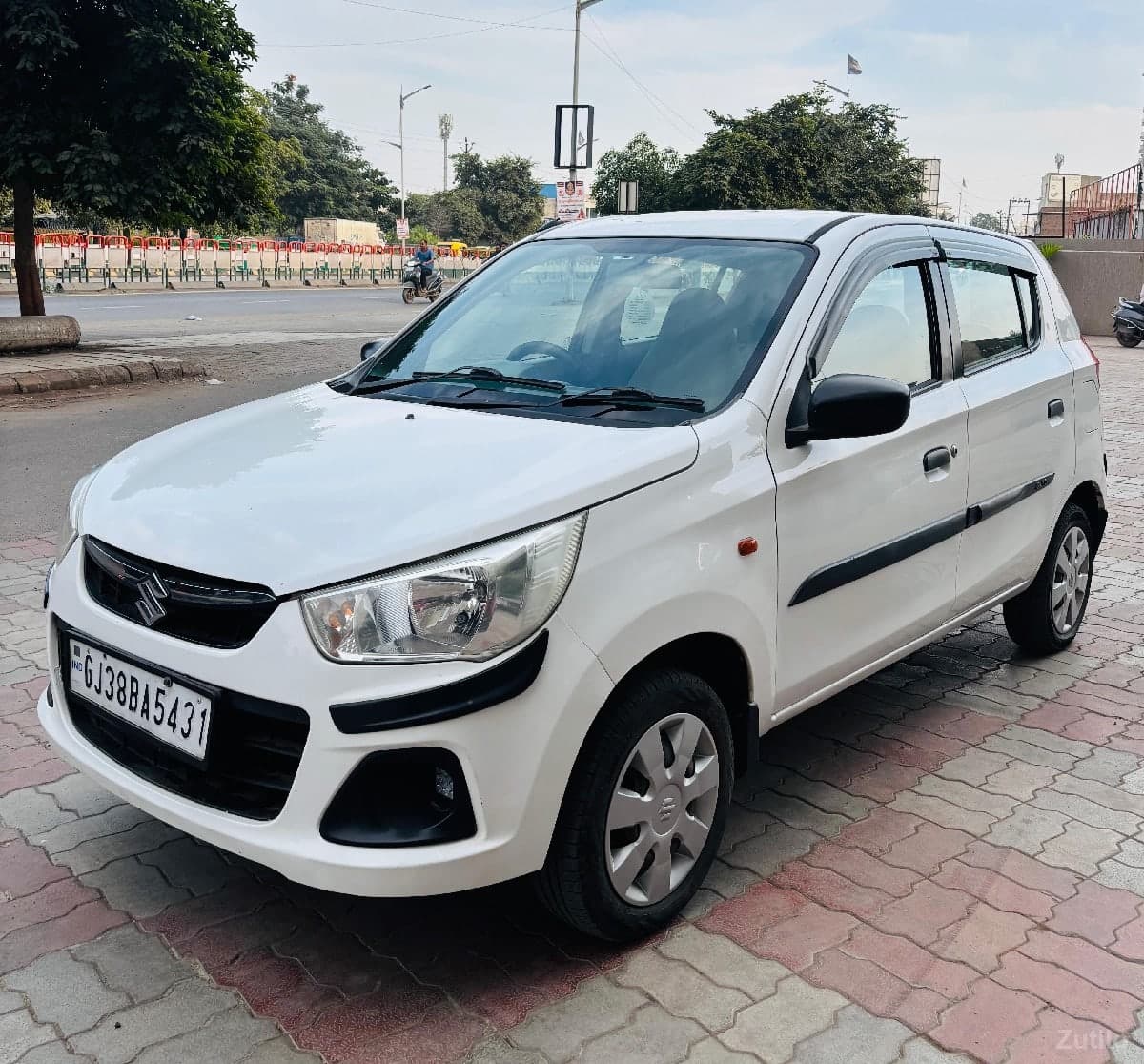 અલ્ટો K10 |2,45000 મા ખાલી