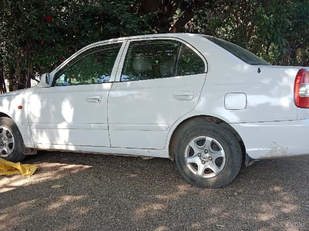 hundai acent hundai acent