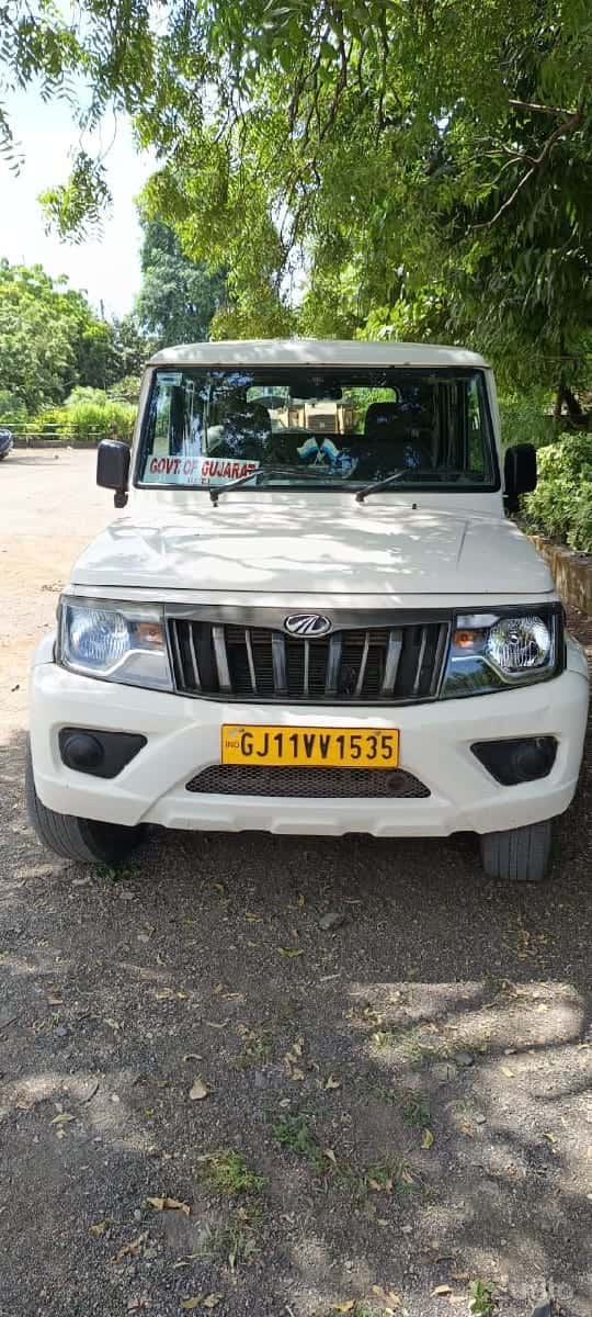 bolero taxi passing bolero taxi passing