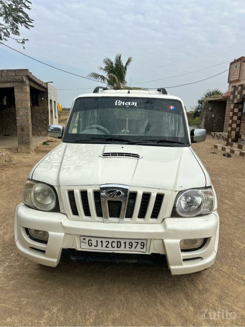 સ્કોરપીયો
Scorpio vlx 2014 top model