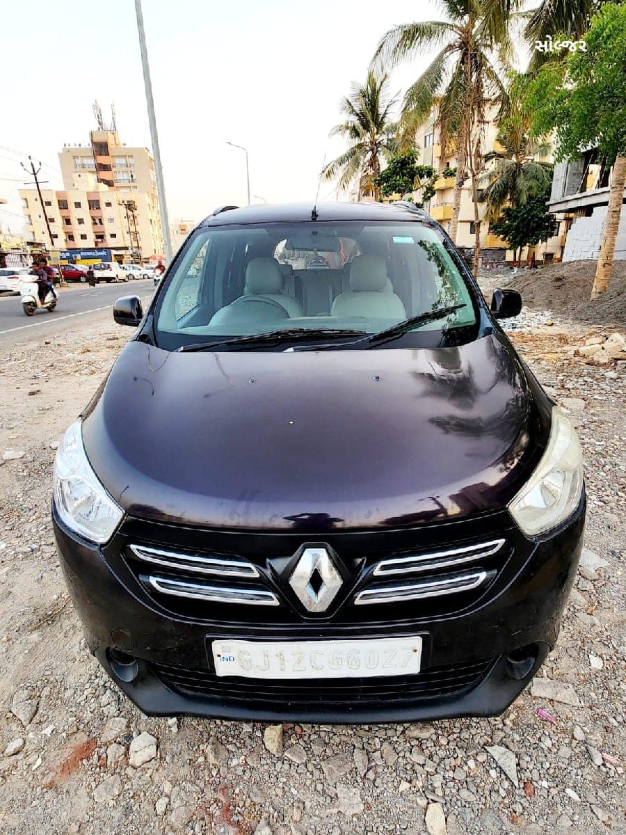 Renault lodgy Diesel sitting
