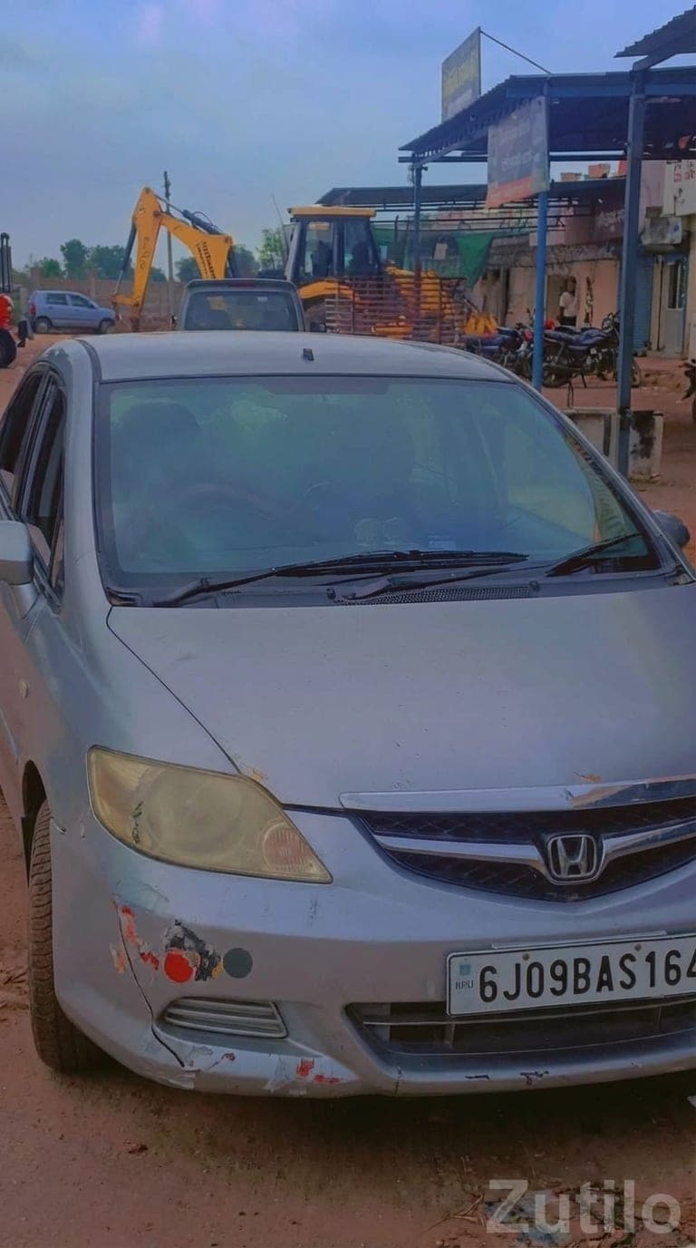 Honda City 2009 CNG – Silver Sedan