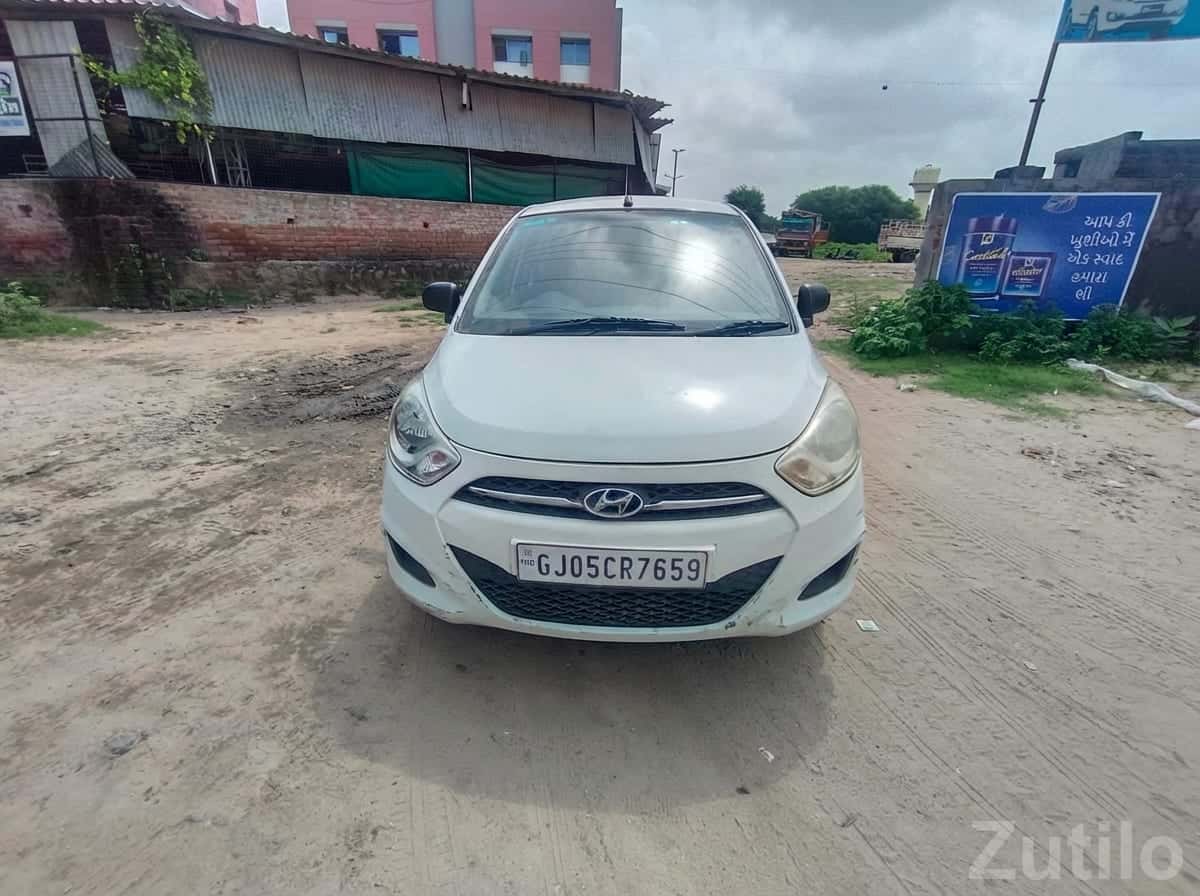 Hyundai i10 Era 1.1 Petrol – White Hatchback Hyundai i10 Era 1.1 Petrol – White Hatchback