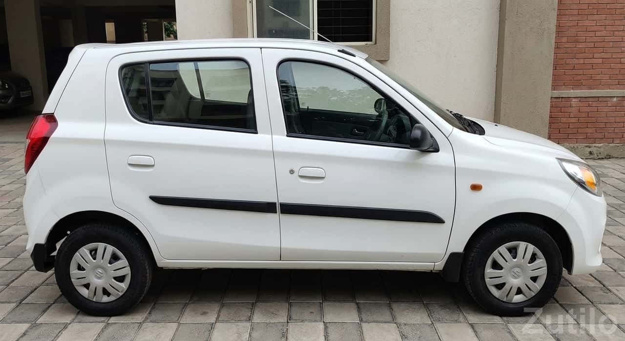 Maruti Alto 2010 CNG – White Hatchback Maruti Alto 2010 CNG – White Hatchback