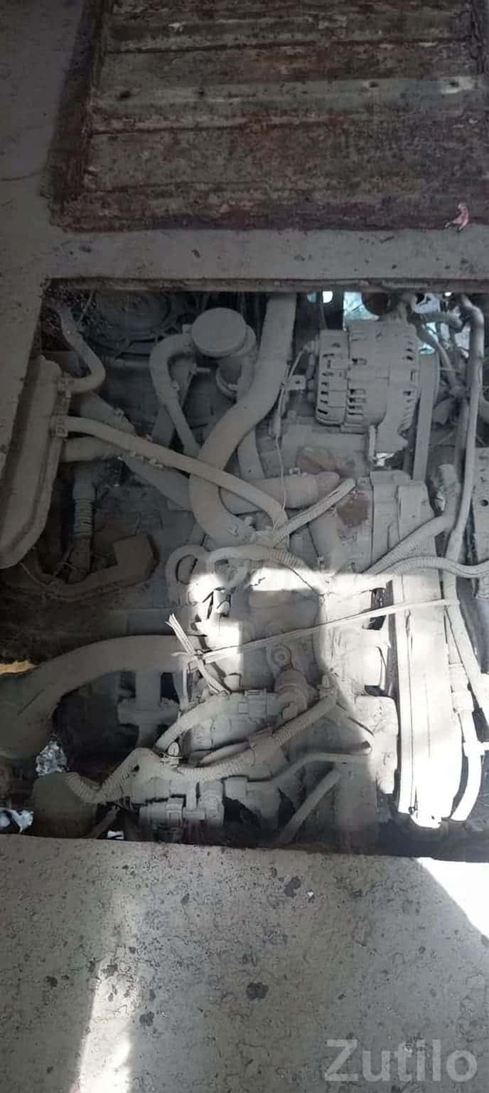 Chota Hathi Engine & Spare Parts Lot Chota Hathi Engine & Spare Parts Lot