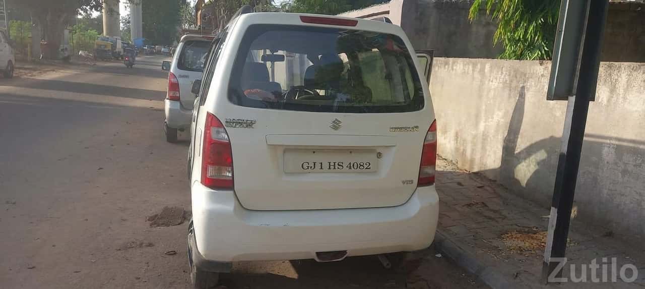 Used Maruti WagonR LXI White Car Used Maruti WagonR LXI White Car