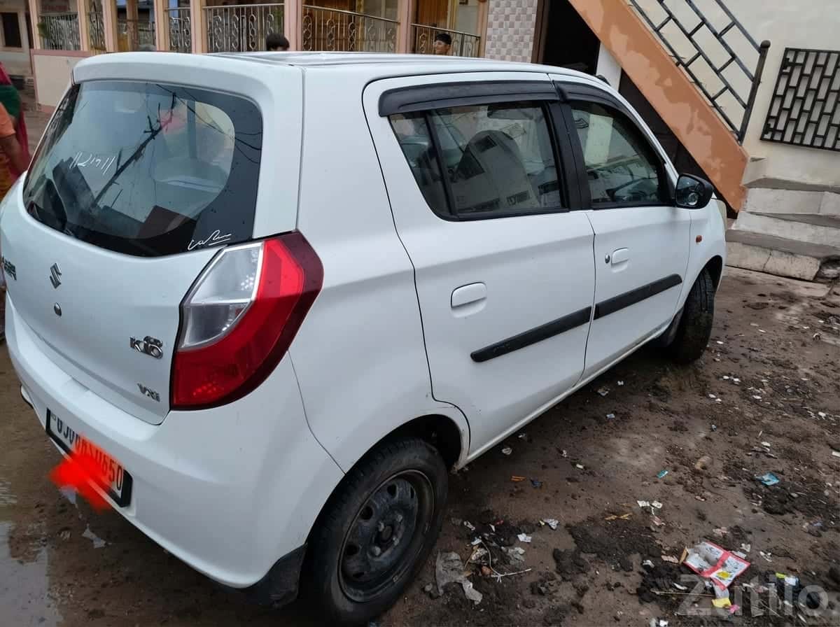 Maruti Alto K10 White VXi Hatchback Maruti Alto K10 White VXi Hatchback