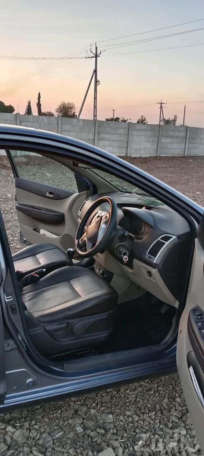 Hyundai i20 Asta Top Model, Clean Interior Hyundai i20 Asta Top Model, Clean Interior