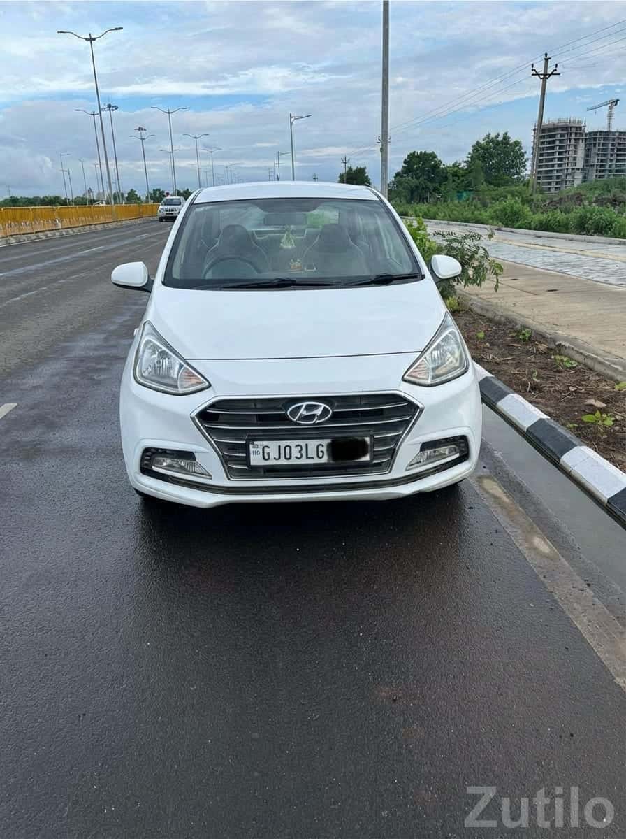 Hyundai Xcent White Sedan – Well Maintained Hyundai Xcent White Sedan – Well Maintained