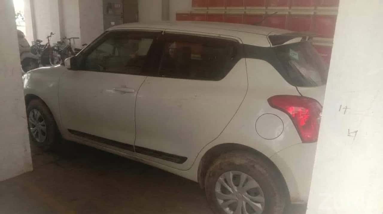 2023 Swift VXI Petrol CNG – White, 26K km 2023 Swift VXI Petrol CNG – White, 26K km